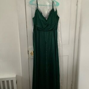 NWT David’s Bridal Juniper Bridesmaid Dress/Gown